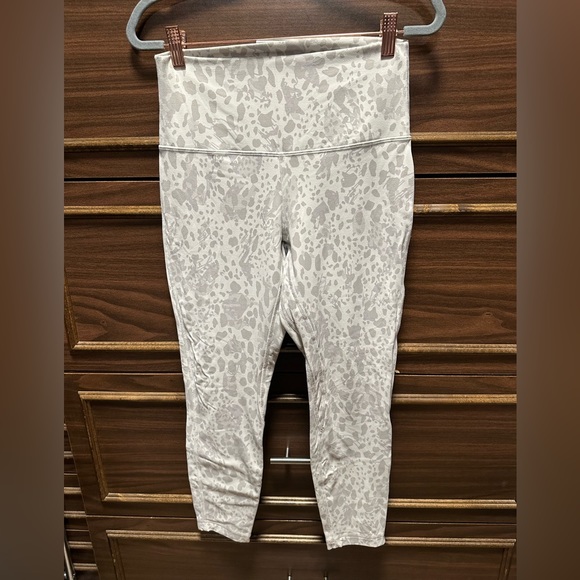 Lululemon Align High-Rise Pant 25"' Size 8 - Picture 1 of 7